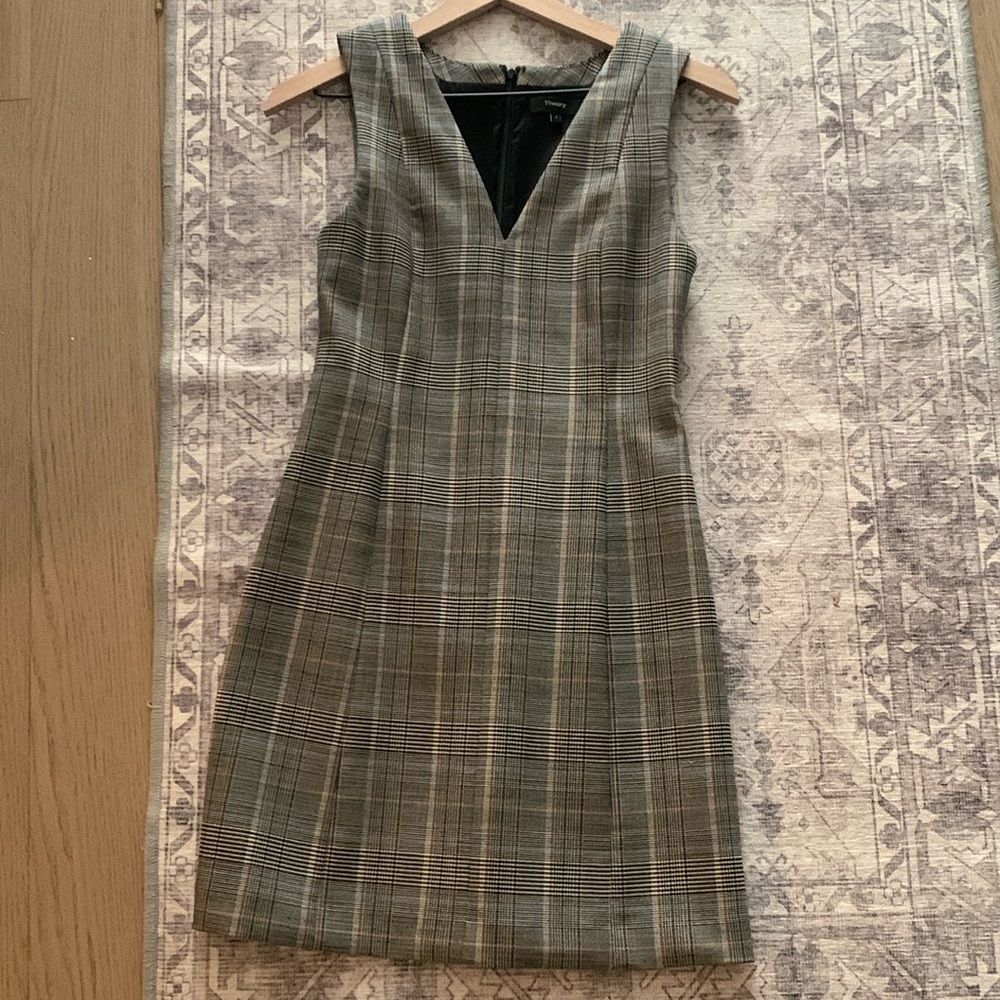 Autumn plaid easy v shift dress theory NWT